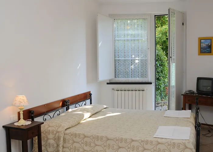 Paese Corvara 2* Beverino